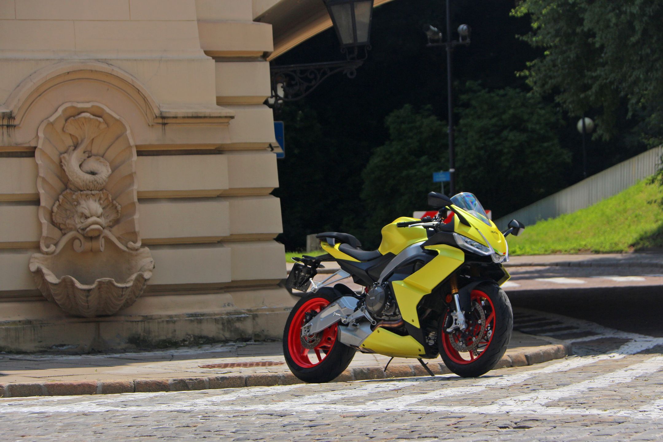 Aprilia RS 660