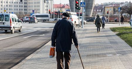 Waloryzacja emerytur w 2027&nbsp;r. Co czeka seniorów? Zobacz wyliczenia