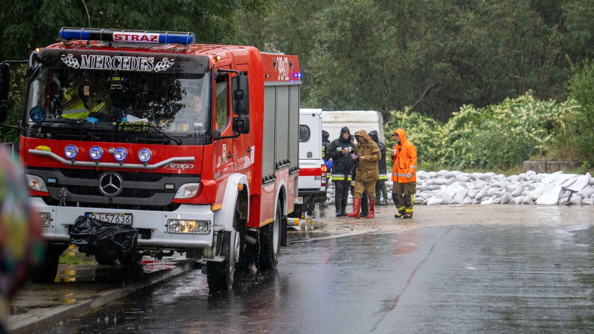 Południe Polski walczy z powodzią