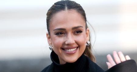 Jessica Alba wybrała się z dziećmi na zakupy. Najstarsza córka aktorki już ją przerosła. 17-latka to JEJ KOPIA