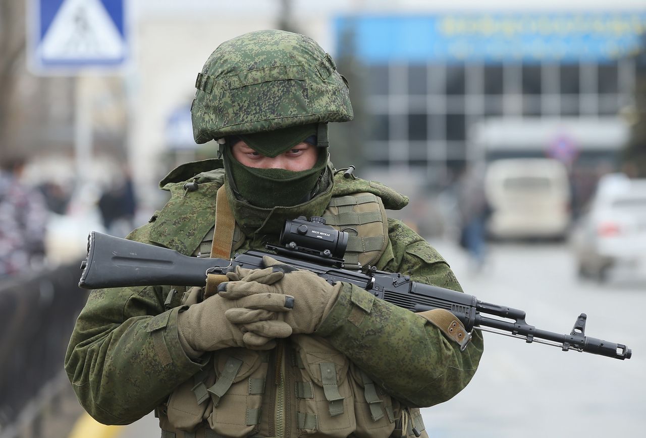 Russian troops dodge sanctions with $174.5m worth of hunting scopes from the West