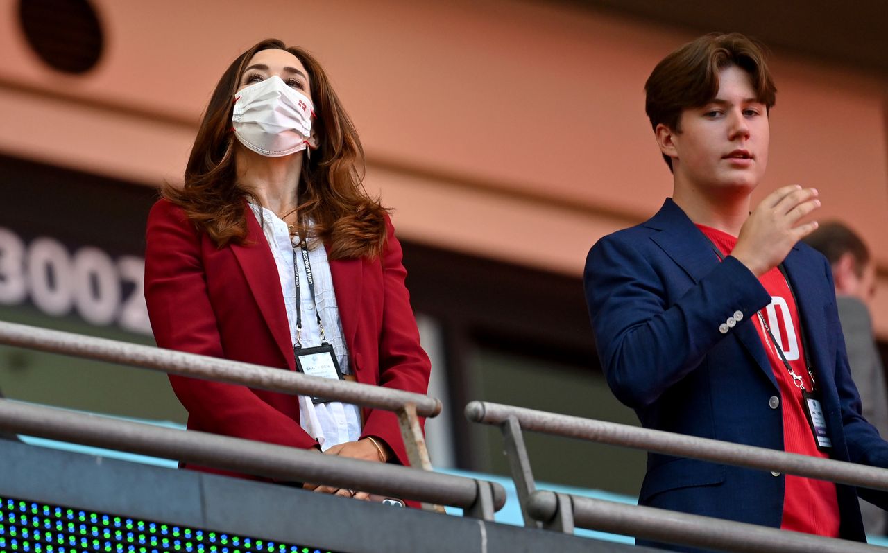 Jego mama jest kopią Kate, a on kiedyś będzie najlepszą partią w Europie. Kim jest książę Christian z Danii?
