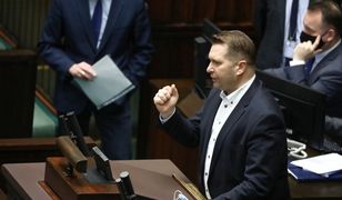 Czarnek chce uchylenia rozporządzenia. Prof. Filipak: Antyszczepionkowcy górą