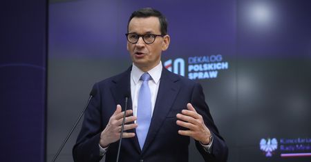 Nie było żadnej litości. Memy, o których PiS wolałby zapomnieć