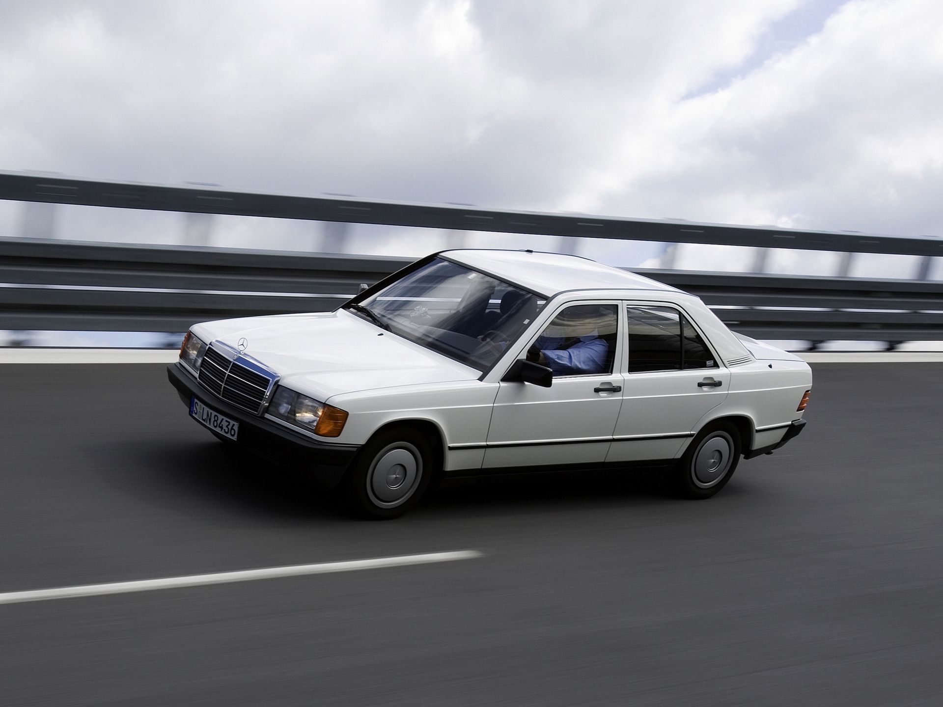 Mercedes-Benz 190