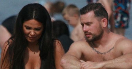 Sylwia Bomba KOMENTUJE zdjęcia z Grzegorzem Collinsem z sopockiej plaży! Robi się poważnie?