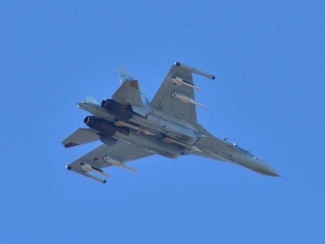 Zdjęcie Su-35 zrobione nad Krymem