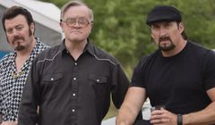 „Chłopaki z baraków” z nowym sezonem. Serial znany z memów