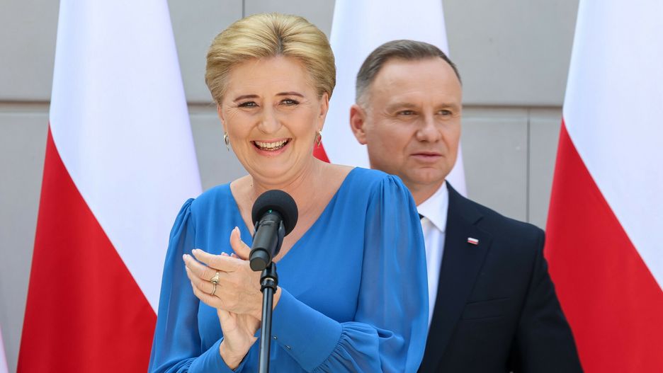 Polacy ocenili pierwszą damę. Widać wyraźny podział