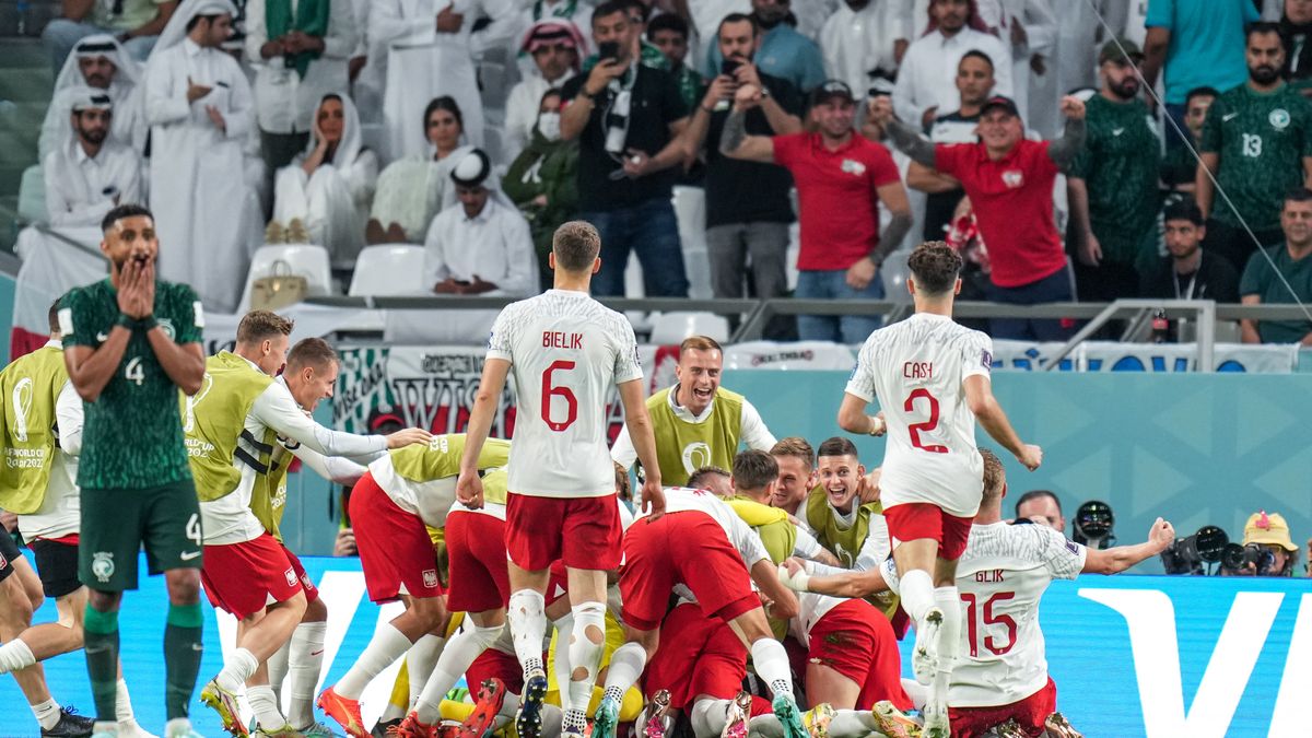 (9) LEWANDOWSKI Robert of team Poland celebrate with teammate after score the second goal during Saudi Arabia defense the FIFA World Cup Qatar 2022 Group C match between Poland and Saudi Arabia at Education City Stadium on 26 November 2022 in Al Rayyan, Qatar. (Photo by Ayman Aref/NurPhoto via Getty Images)