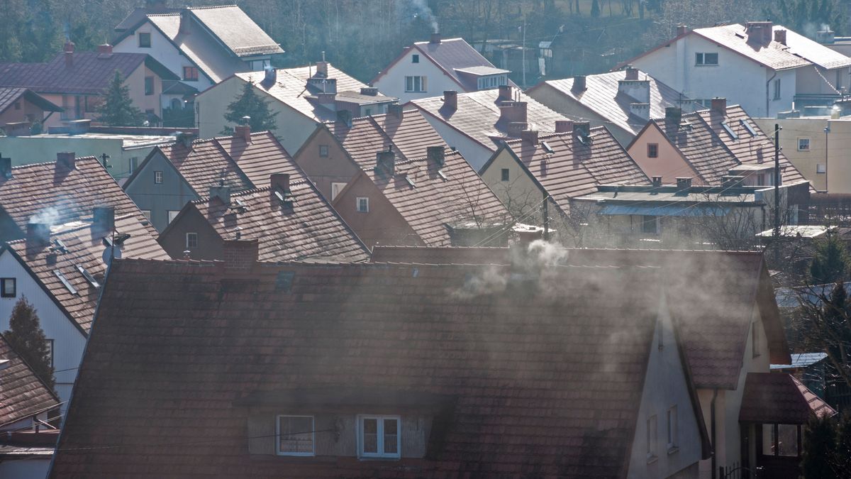 Kominiarze podczas rutynowej kontroli kominów, będą zadawać właścicielom dodatkowe pytania  
