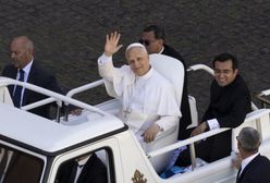 Incydent w papamobile. Papież natychmiast zareagował i przeprosił