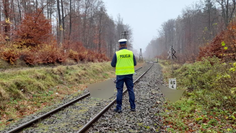 Kobieta potrącona przez szynous