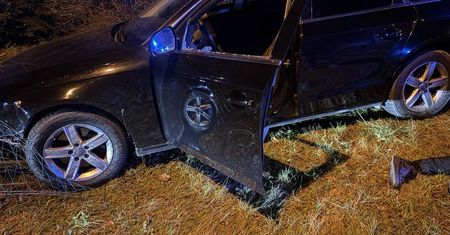 Szaleńczy pościg za 19-latkiem w Oławie. Skończył się wypadkiem