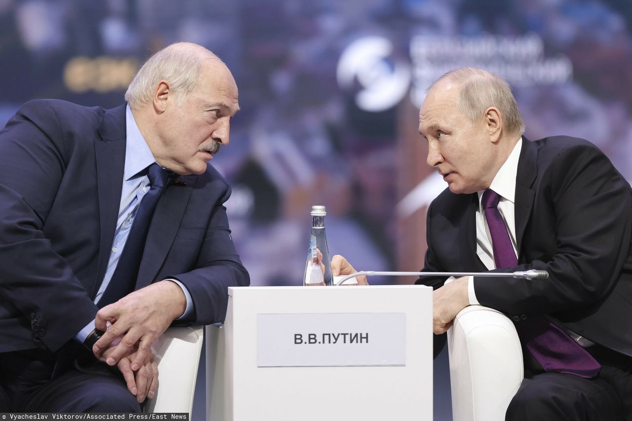 Łukaszenka i Putin się dogadali. "Białoruś znika na naszych oczach"