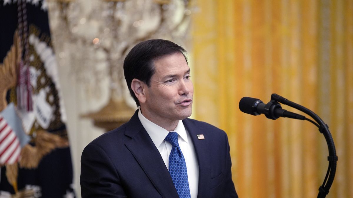 US Secretary of State Marco Rubio speaks during the Hispanic Heritage Month Celebration in the East Room of the White House in Washington, DC, USA, 30 September 2026. EPA/YURI GRIPAS / POOL Dostawca: PAP/EPA.