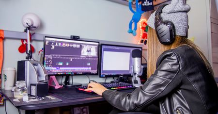 Streamerzy i youtuberzy pod lupą fiskusa. Anonimowe wpłaty to nie darowizna