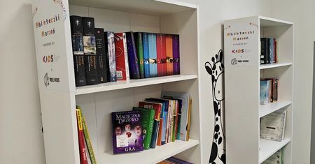 Biblioteczki Marzeń Fundacji K.I.D.S. i Mobile Vikings trafią do trzech szpitali dziecięcych