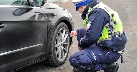 Policja sprawdza opony. Za 6 rzeczy możesz dostać mandat