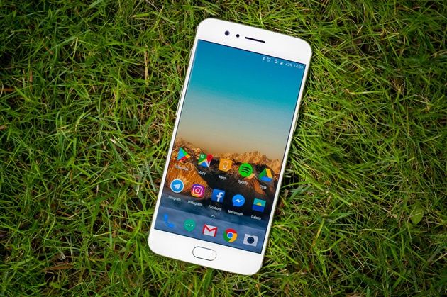 OnePlus 5 - przód