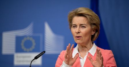 Unia Europejska dokupuje 100 milionów szczepionek na COVID-19