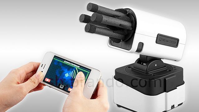 Uwaga na biurowych dowcipnisiów. Teraz mogą ostrzeliwać rakietami [wideo] 1