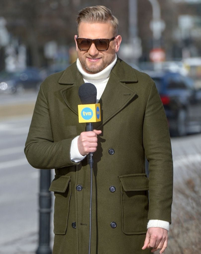 Telekamery 2021. Bartek Jędrzejak odbiera statuetkę i porównuje się do Leonardo DiCaprio