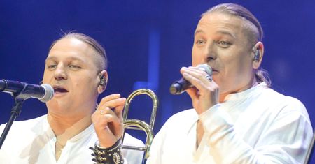 Na braci Golec wylał się hejt. Wydali oświadczenie