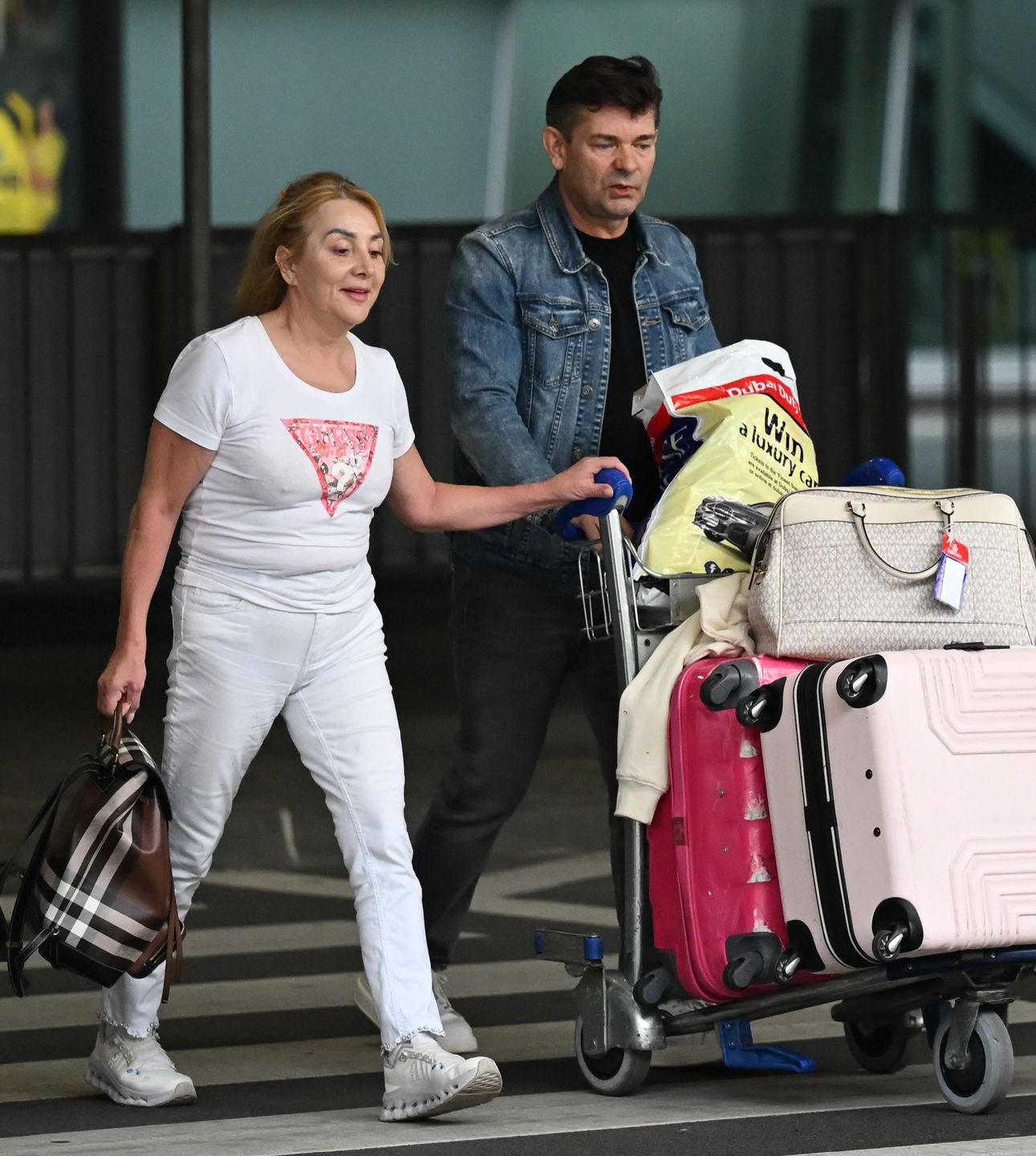 Zenon Martyniuk odebrał Danusię na lotnisku 