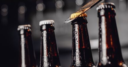 Pijesz to piwo? Od lutego butelka będzie kosztować o 100 proc. więcej