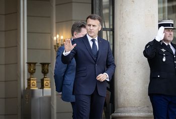 Macron: Ukraina chce kupić 16 Rafale i systemy SAMP/T