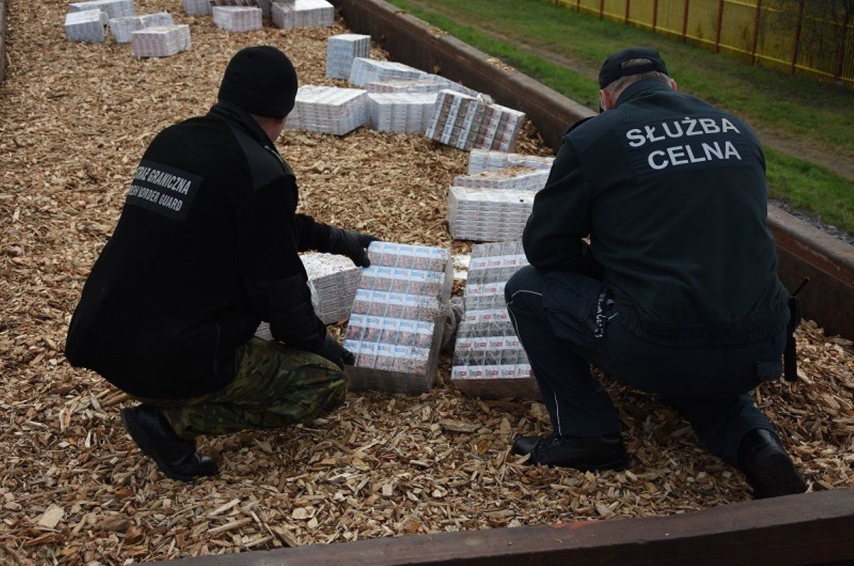 Straż graniczna przejęła papierosy warte prawie pół miliona złotych