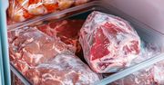 Jak prawidłowo mrozić mięso? Wiele osób popełnia błędy, a to grozi zatruciem