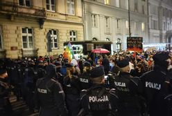 Strajk Kobiet w Warszawie. Policja użyła gazu. Ucierpiała Marta Lempart