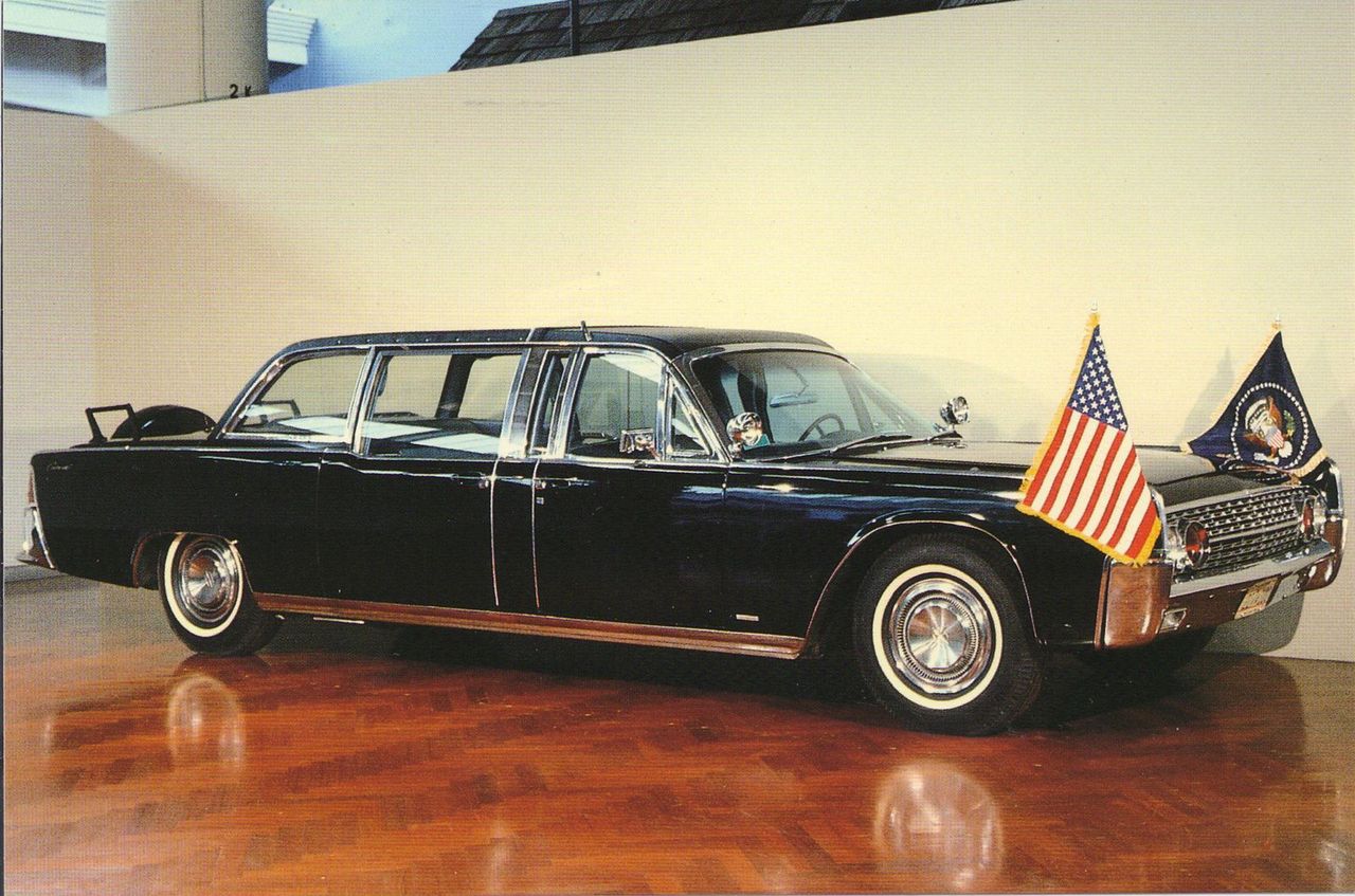 Lincoln Continental SS-100-X