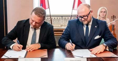 Toruń i Čadca odnowiły partnerstwo. Trzy dekady polsko-słowackiej współpracy
