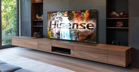 Recenzja Hisense MiniLED 65U78Q - telewizor trafiający w złoty środek