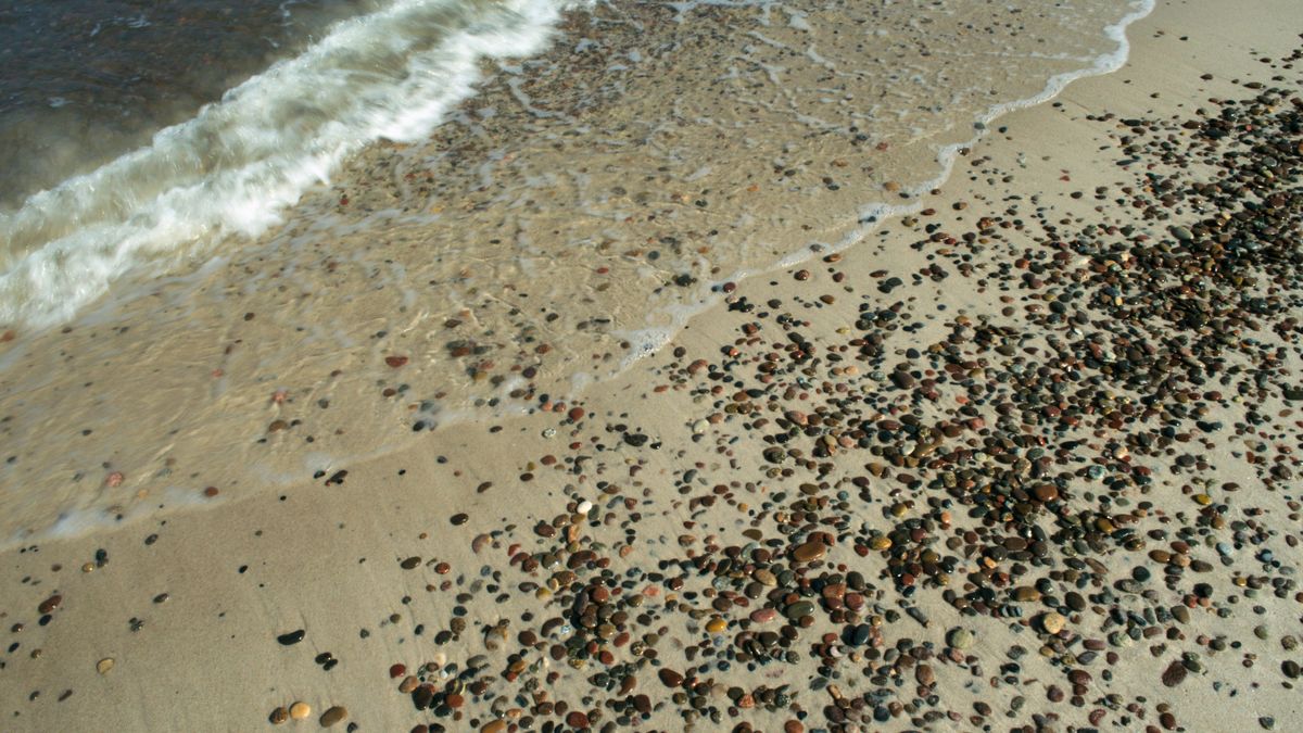 Nad Bałtykiem można teraz znaleźć bursztyny 