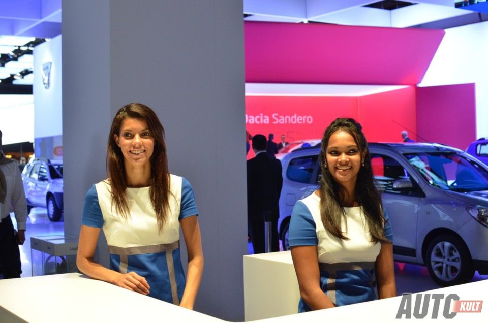 Hostessy z Paris Motor Show 2012 [galeria] 100