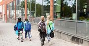 Od kiedy dziecko może samo wracać ze szkoły? Prawo mówi jasno, rodzice mają wątpliwości