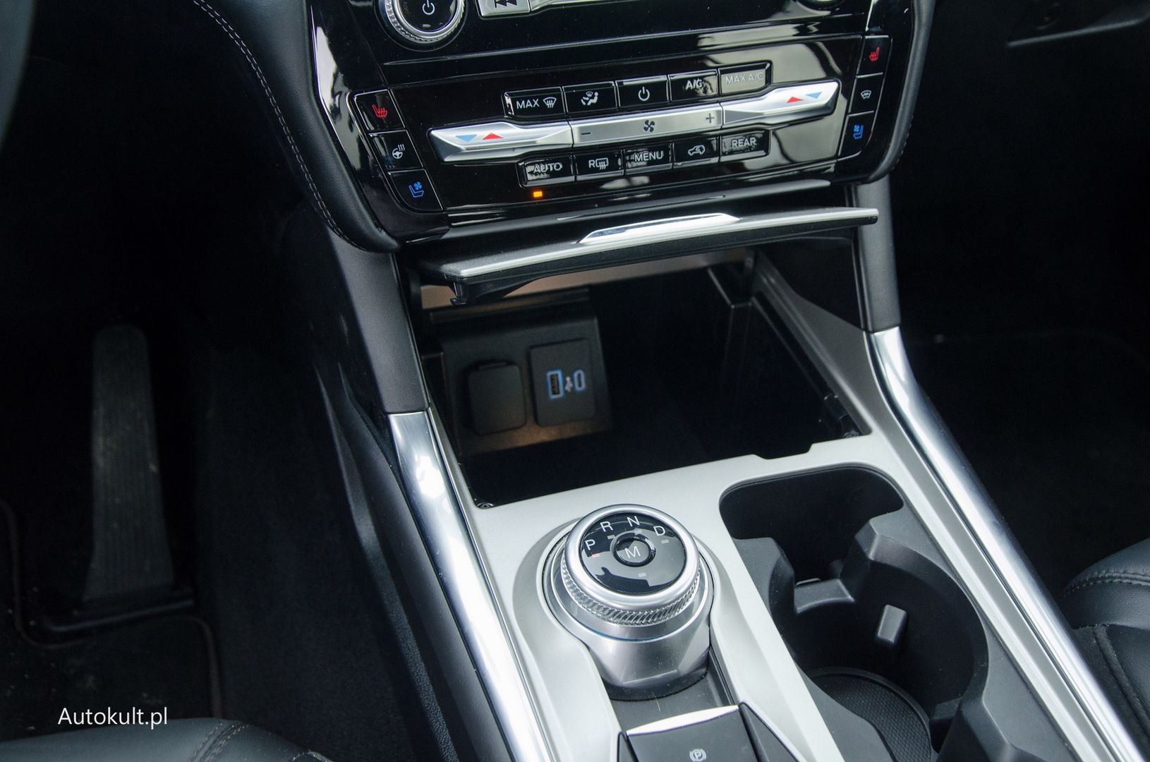 Ford Explorer vs. Toyota Highlander