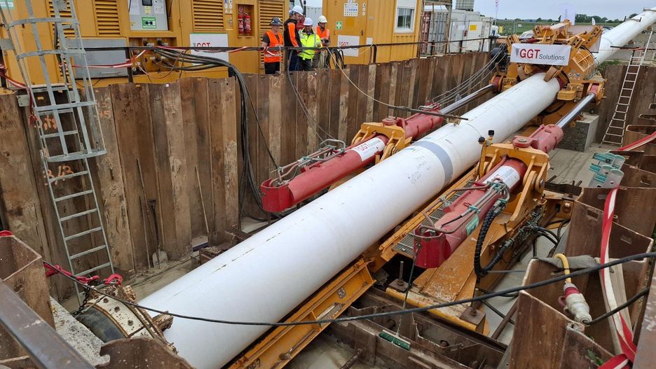 Przewiert pod dnem Wisły w okolicy Kwidzyna na budowie odcinka Gardeja-Kolnik
