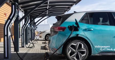 W 2022 roku Niemcy kupili tyle elektryków, co diesli, a liczby stale rosną