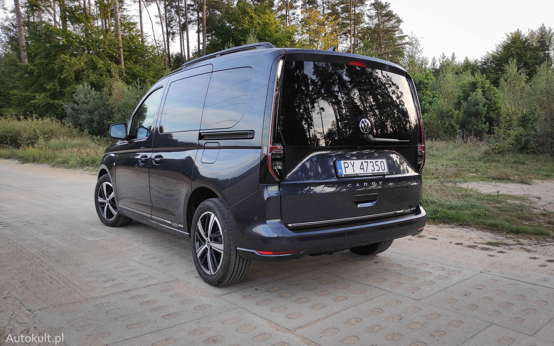 Volkswagen Caddy Dark Label