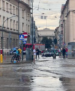 Awaria w Krakowie. Zalane ulice, służby w akcji