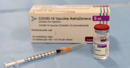 Szczepionka AstraZeneca. Włochy zawieszają szczepienia w całym kraju