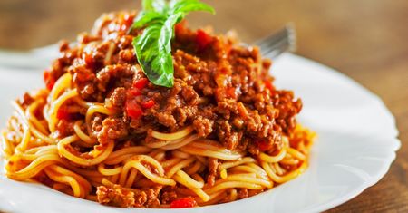 Spaghetti bolognese. Z tym mięsem nie ma sobie równych