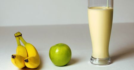 Napój mleczny o obniżonej zawartości tłuszczu, aromatyzowany i słodzony, z wapniem oraz witaminami A i D