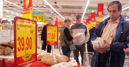 Czesi i Litwini kochają polskie towary. Wydają na nie dziesiątą część pensji