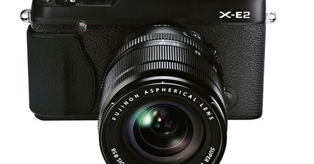 Fujifilm X-E2 – bezlusterkowiec ze średniej półki odświeżony
